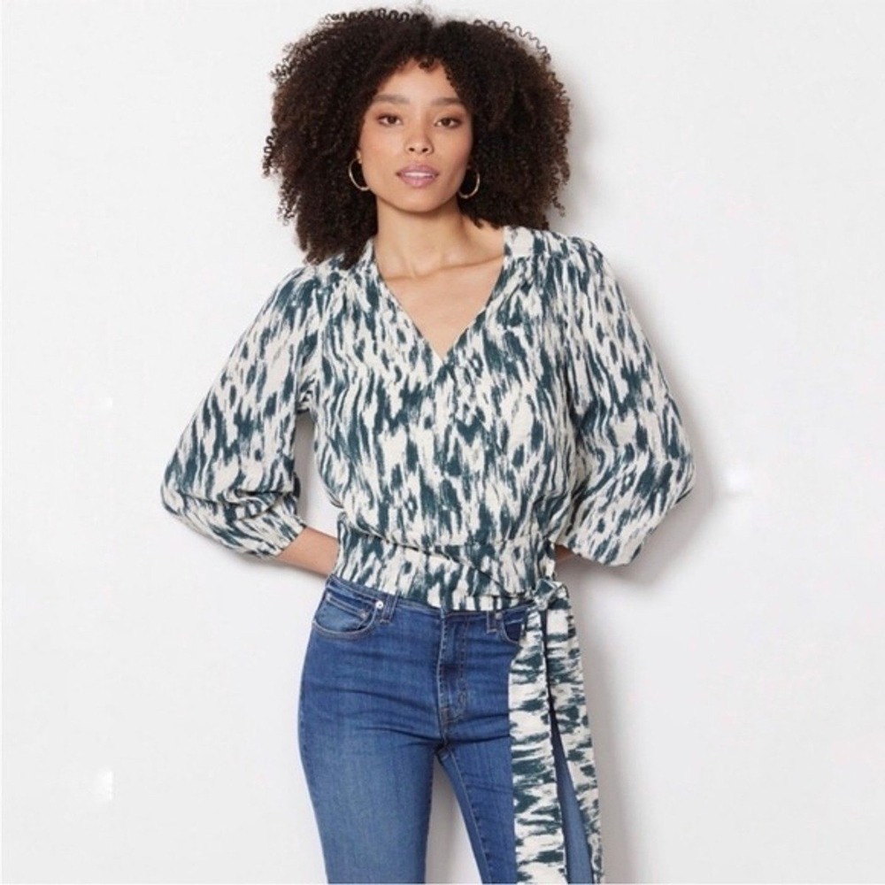 Evereve Wrap Top Womens XS Green White Abstract Ikat Puff Sleeve Tie Waist
